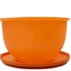 Tupperware Impressions Classic Bowl- 18 Cups